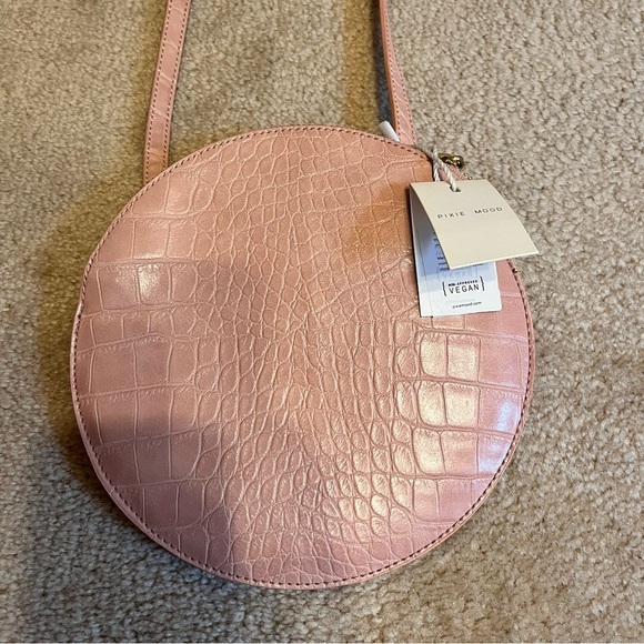 Pixie Mood Phoebe Circle Crossbody Bag NWT - Picture 6 of 8